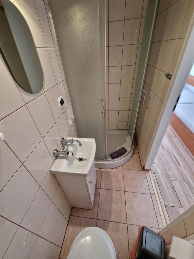 Galeona - Hotel Turystyczny Elblag Buitenkant foto